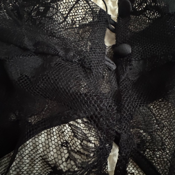 Fleur du Mal Bouquet Lace Shrug – Black, Size M (NWT) - Picture 7 of 11